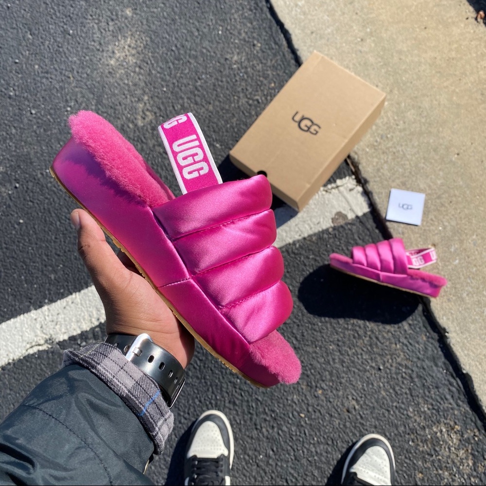 Ugg Puff Yeah Slides
